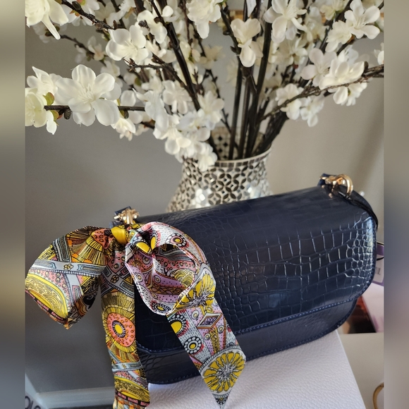 HOUSE OF WANT NYC Fire Saddle Flap Navy Croc Vegan Multistrap Bag NWT - Picture 7 of 16